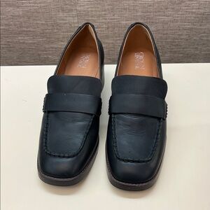 Crown Vintage Black Leather Slip-On Loafers